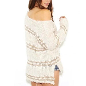 FREE PEOPLE Linus Wool Blend Eyelash Fuzzy Knit Hi Lo V Neck Sweater